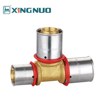 Fittings di compressione in ottone lucido per applicazioni industriali